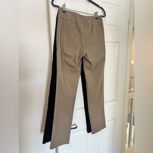 Nic+Zoe 2 Pairs of Wonder stretch Pants size 4